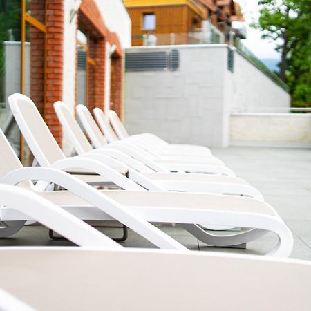 Apartament Cortina シクラルスカ・ポレンバ エクステリア 写真