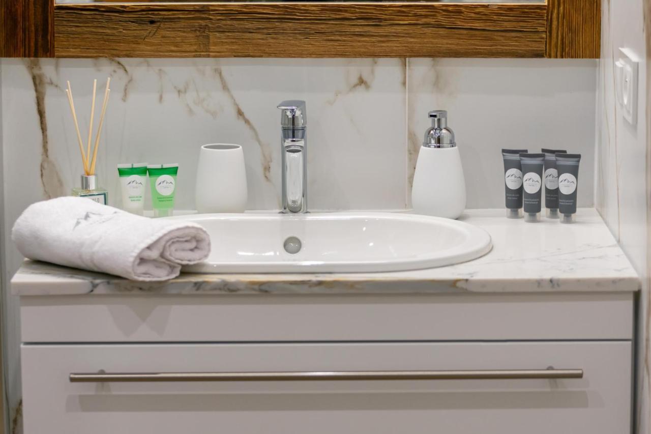 Apartament Cortina シクラルスカ・ポレンバ エクステリア 写真